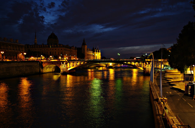  Paris night 