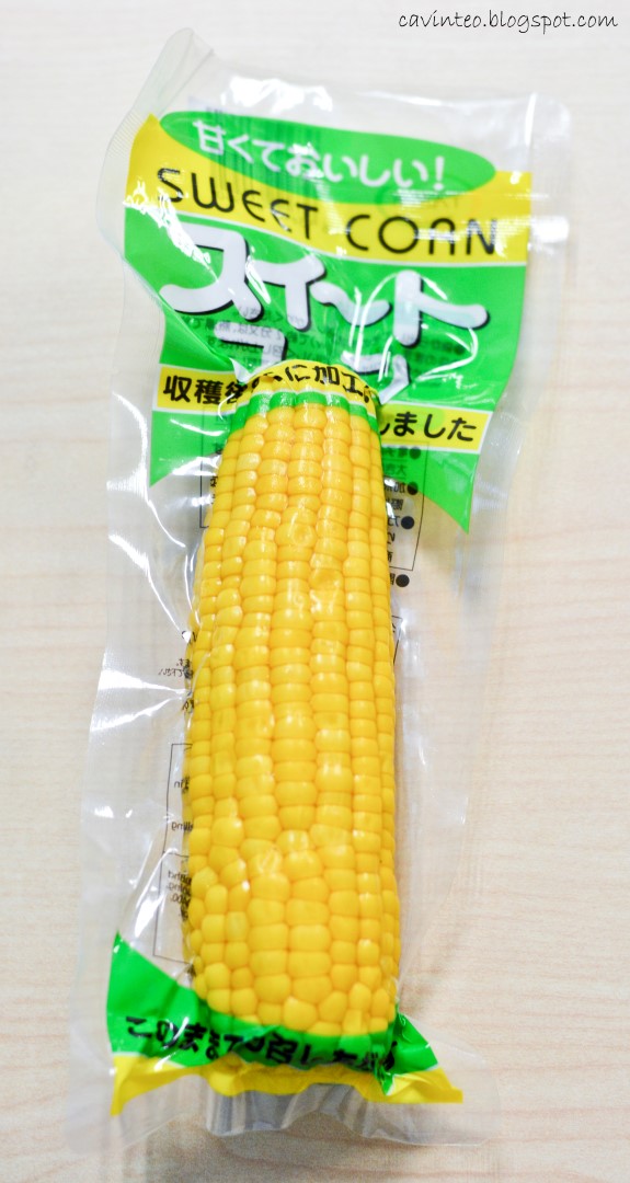 Entree Kibbles Ready To Eat Corn Cob in a Vacuum Pack from University