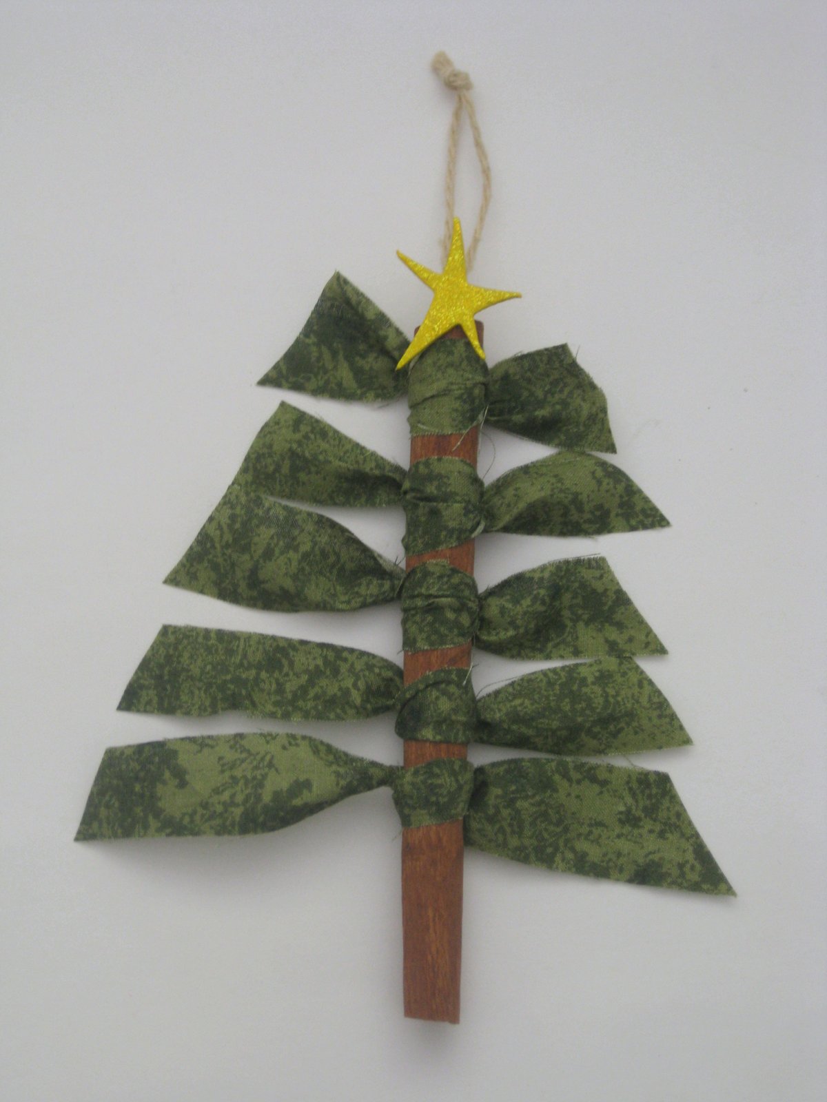 Cindy deRosier: My Creative Life: Cinnamon Stick Tree Ornaments