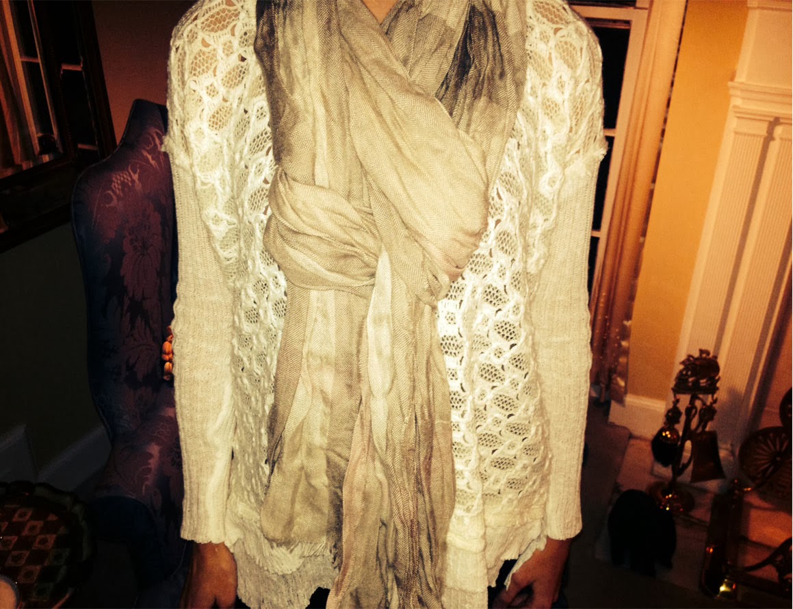 A Touch of Southern Grace How To Tie A Woven Scarf Knot