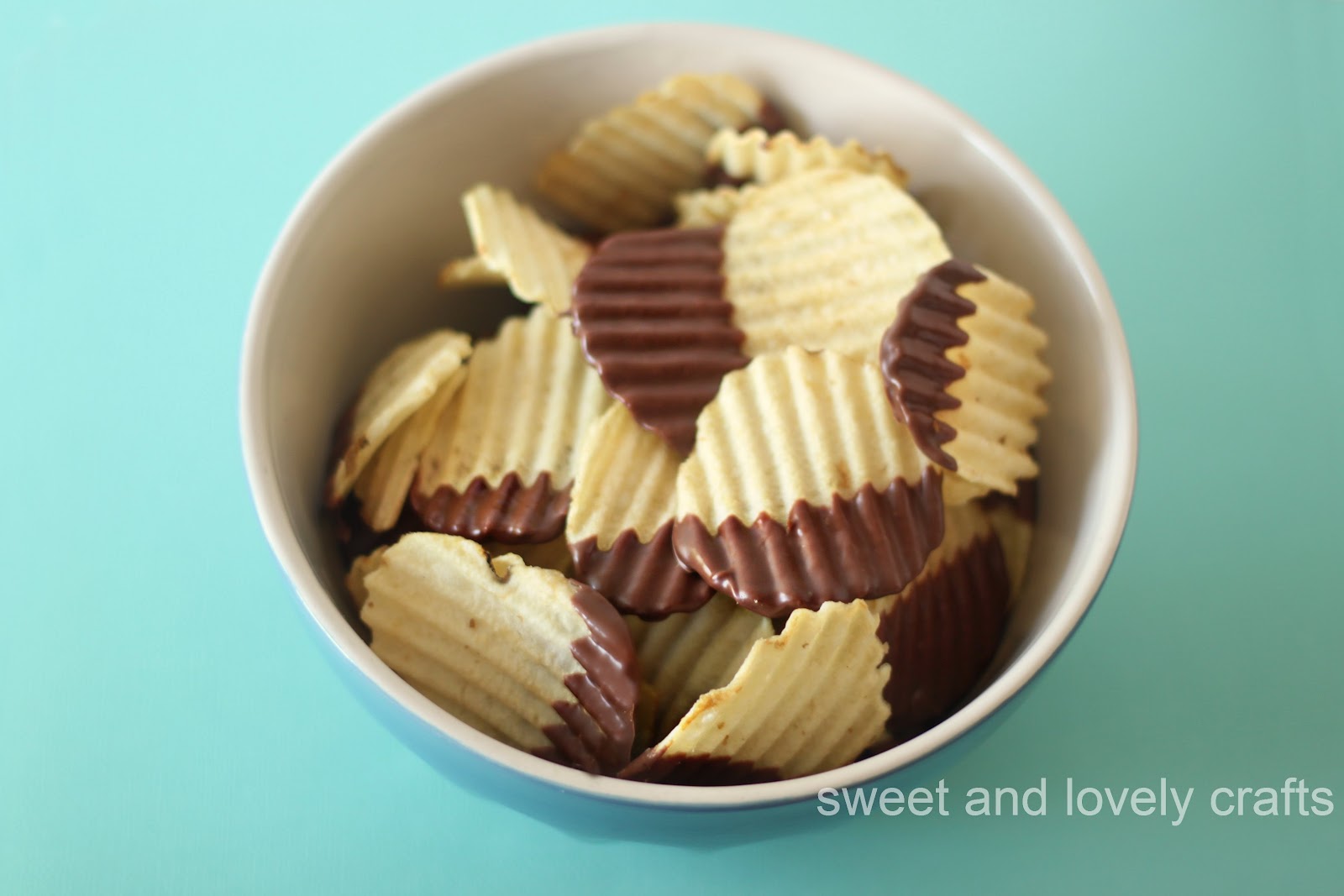 sweet and lovely crafts chocolate dipped chips