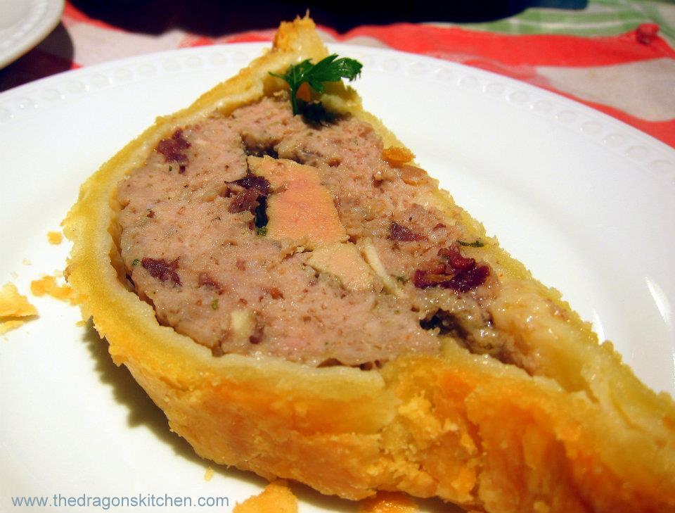 Dragon's Kitchen Pate de Foie Gras en Croute