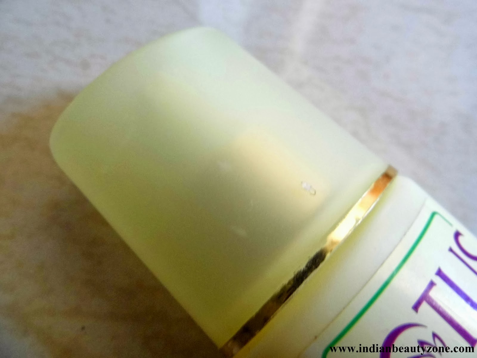 Indian Beauty Zone Lotus Herbals Alphamoist Alpha Hydroxy Skin Renewal