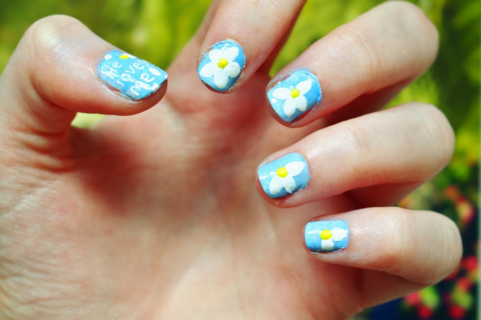 Sunday Nails He Loves Me He Loves Me Not The Lipstick, The Girl And