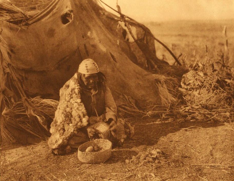 American Indian's History and Photographs California Achomawi Indian