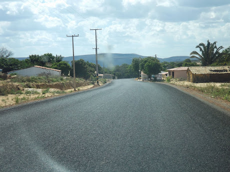 ESTRADA IPUEIRAS-CROATÁ NO SÍTIO BAIXIO