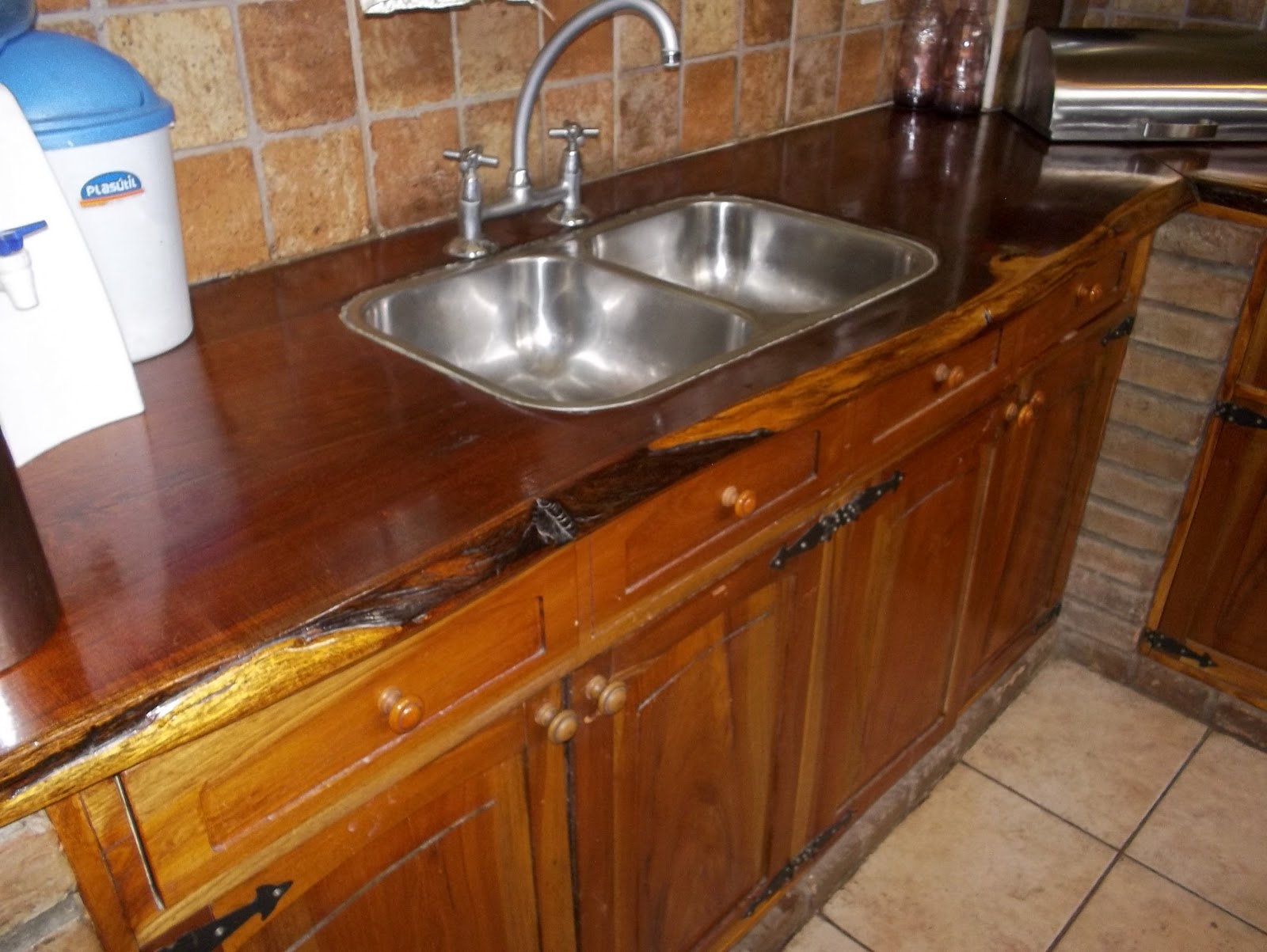 Remodelación y Mantenimiento de casas y negocios: Cocina rústica estilo