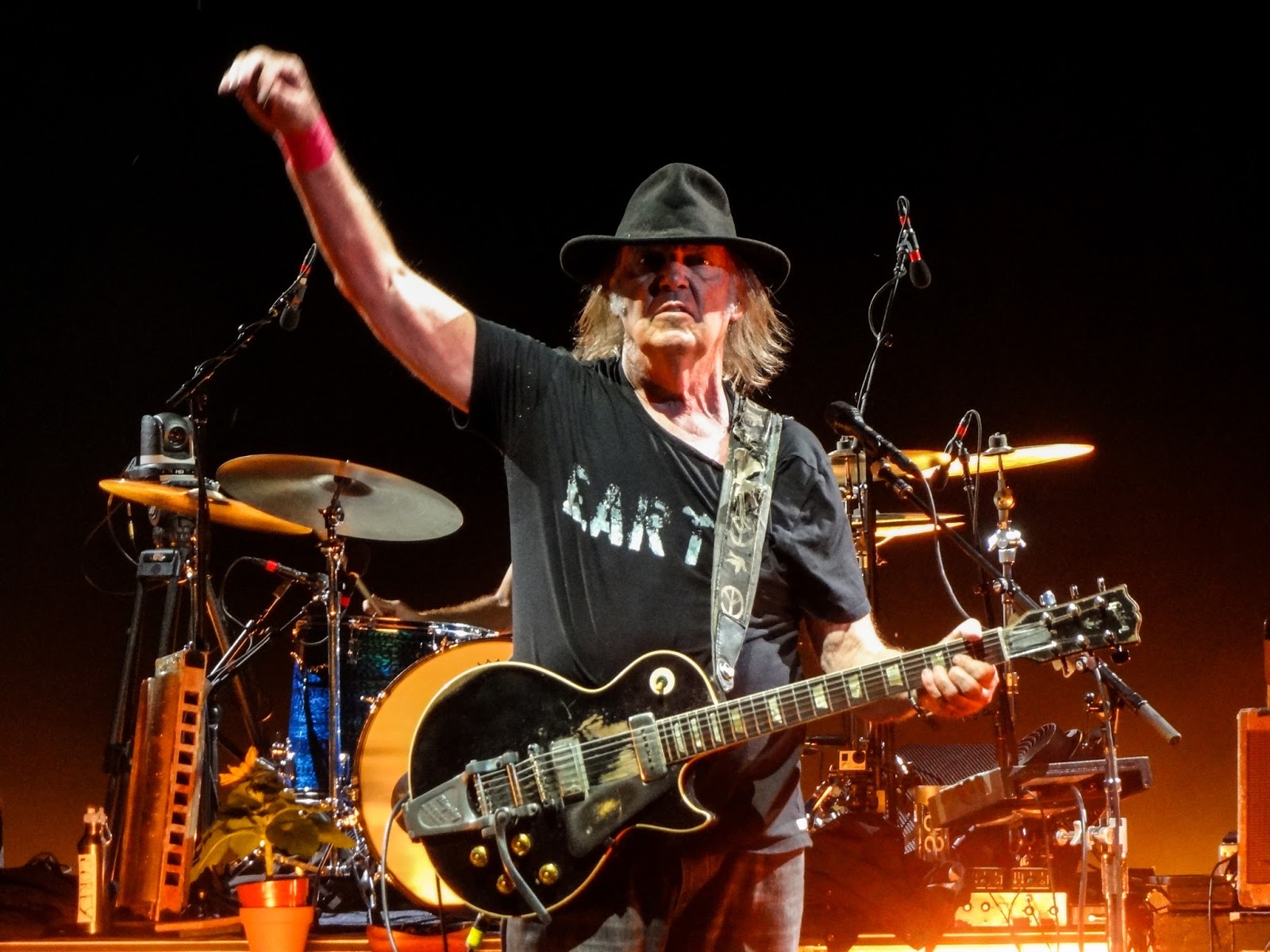 Speakers in Code The 10 Best Concerts of 2015 Neil Young + Promise of