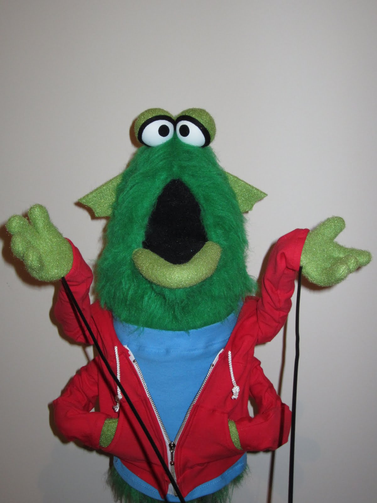 jarrod boutcher puppets FINISHED SEA MONSTER