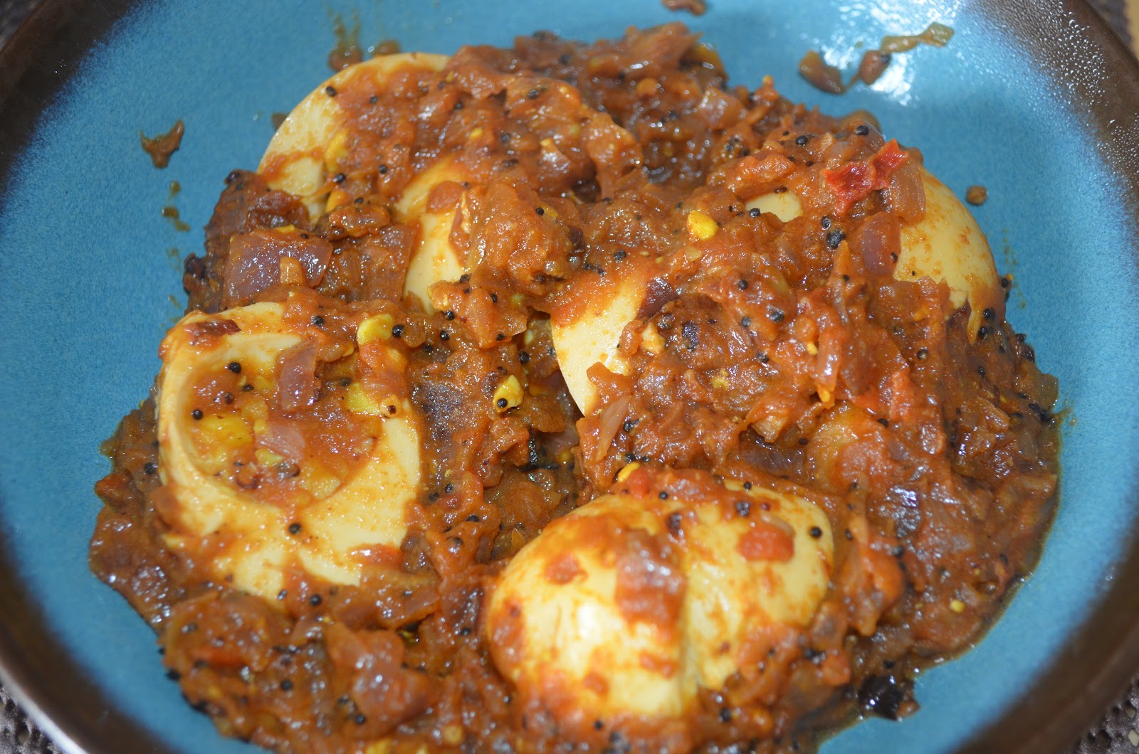Lucky's Kitchen: Egg masala - Kerala style
