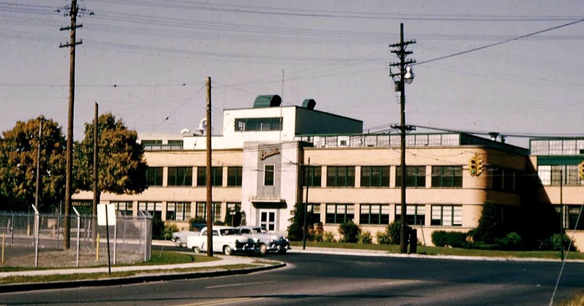 Flint Expatriates Flint Photos Buick Service and Parts Building in the Fifties