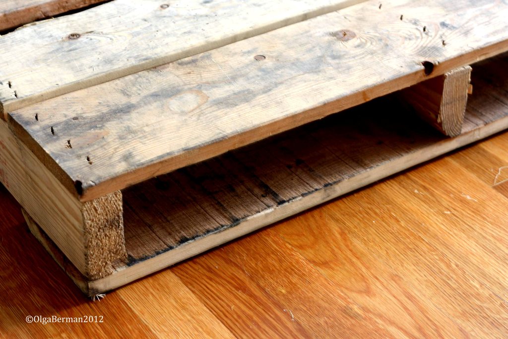 mango & tomato: diy: make your own pallet coffee table mango & tomato: diy: make your own pallet coffee table
