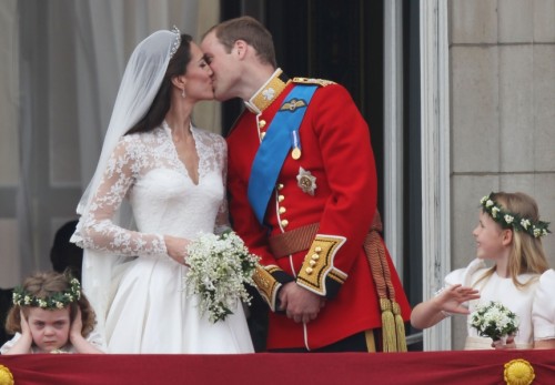prince william and kate middleton kissing. +kate+middleton+kiss; prince
