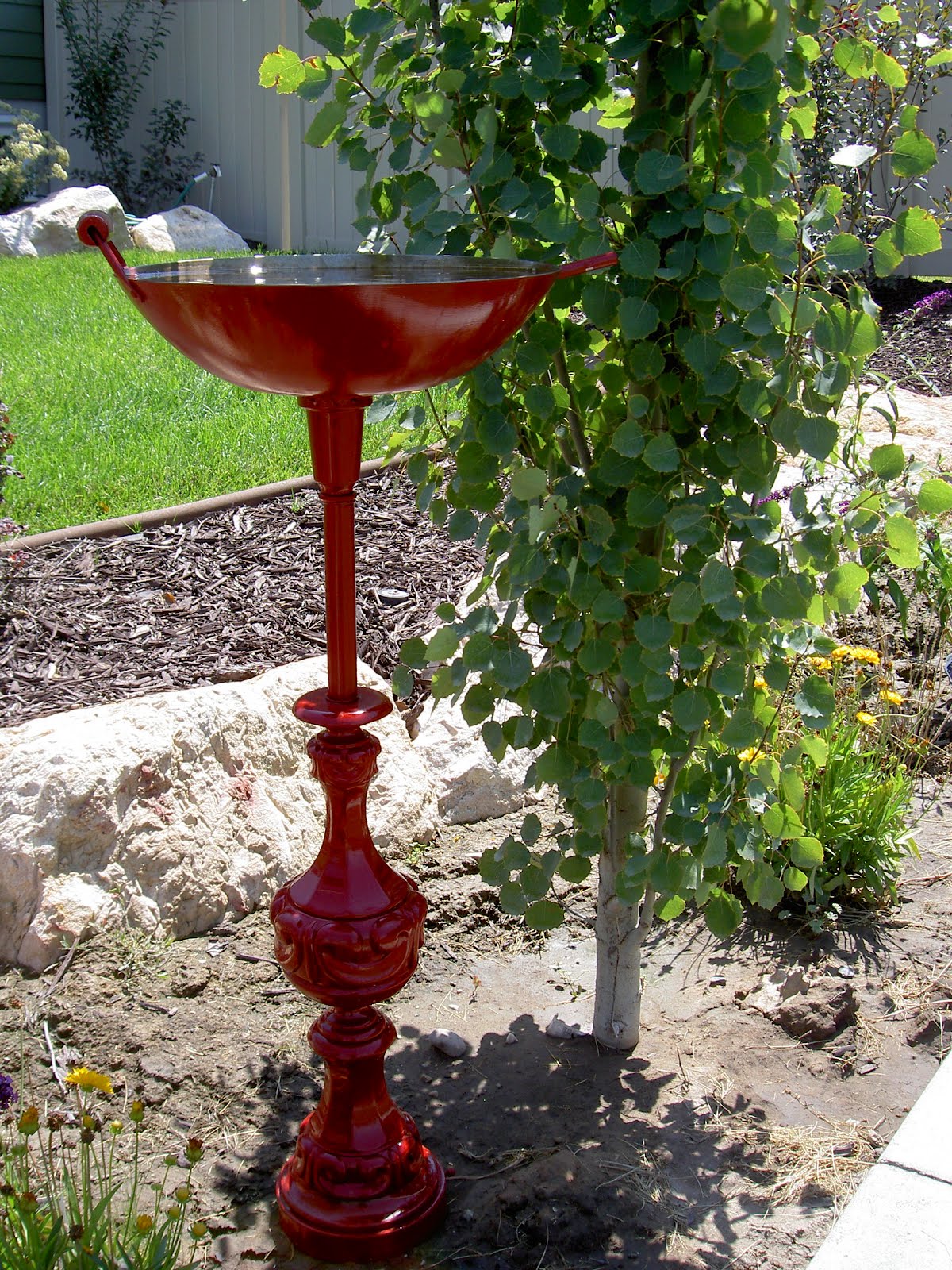 Chapman Place Lamp Birdbath
