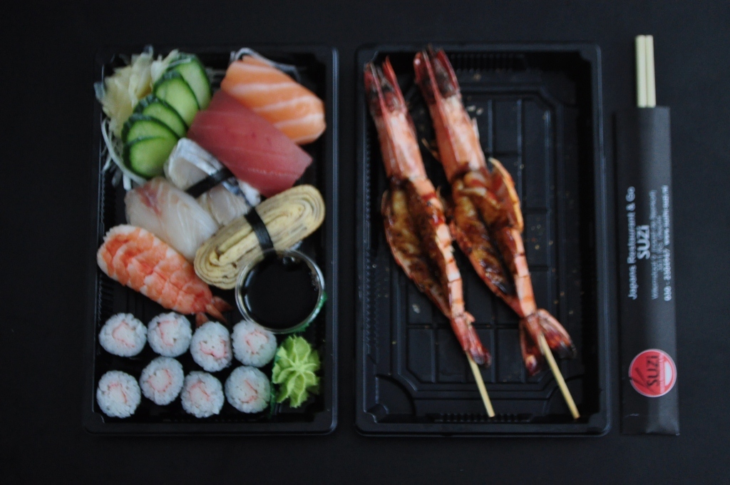 Thenewlifebeginning Mirrors On The Ceiling The Pink Champagne