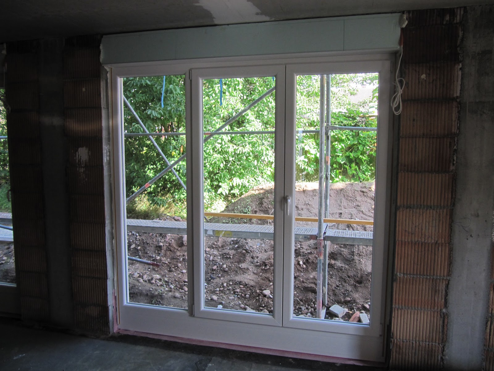 Projekt "Schnitzelbude" Einbau Fenster und Türen