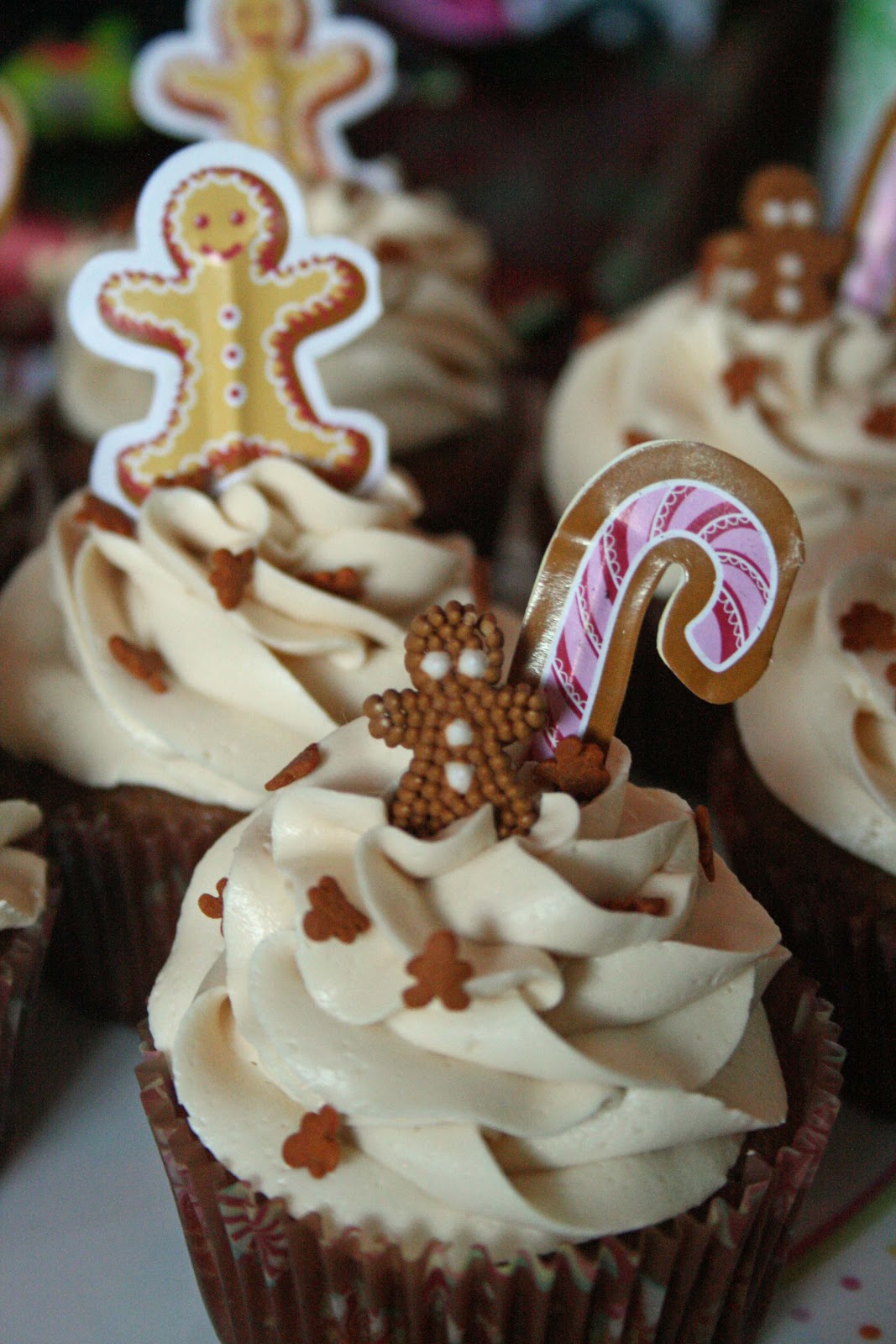 lauralovescakes... Gingerbread Cupcakes with Salted Caramel Icing