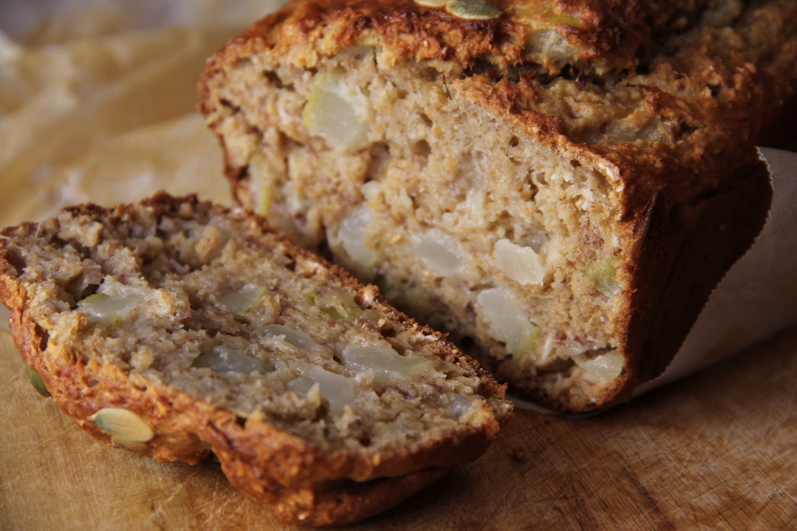 bona food Wholemeal Pear & Banana Loaf
