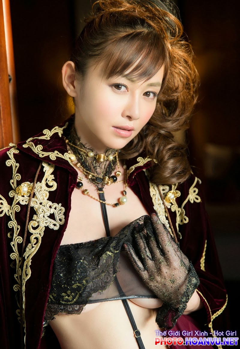 ảnh đẹp, hình ảnh về Quần áo rách tả tơi thế này thì lạnh lắm!, Quần áo rách tả tơi thế này thì lạnh lắm!