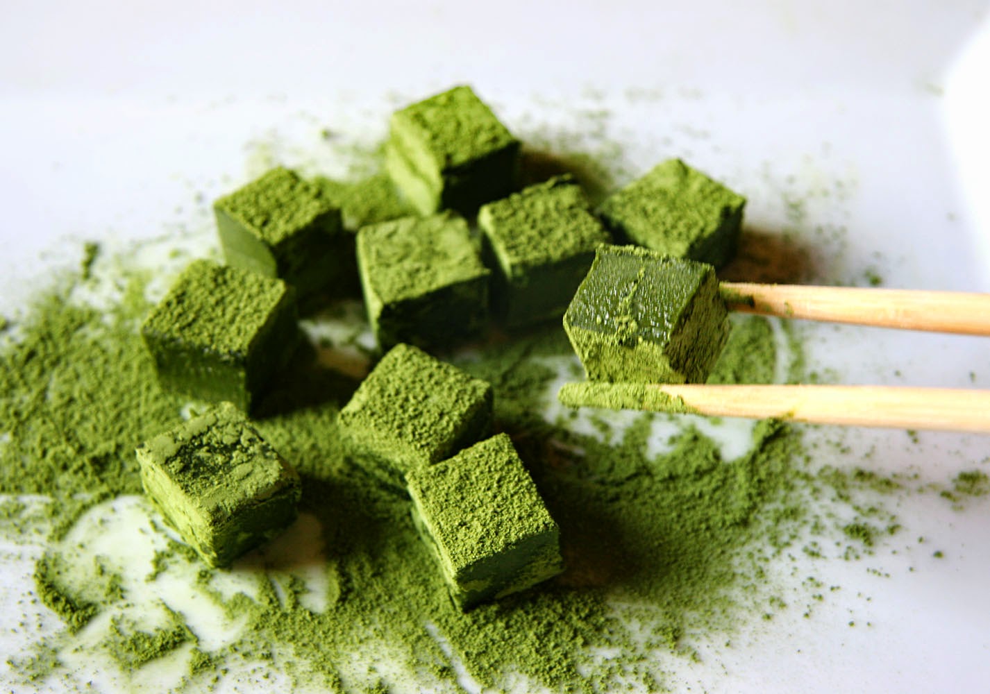 COOKING WITH JAPANESE GREEN TEA Matcha Green Tea Fresh Cream Chocolate