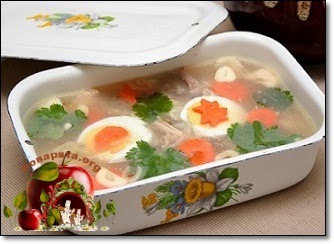 Заливное из курицы в мультиварке Заливное из курицы в мультиварке