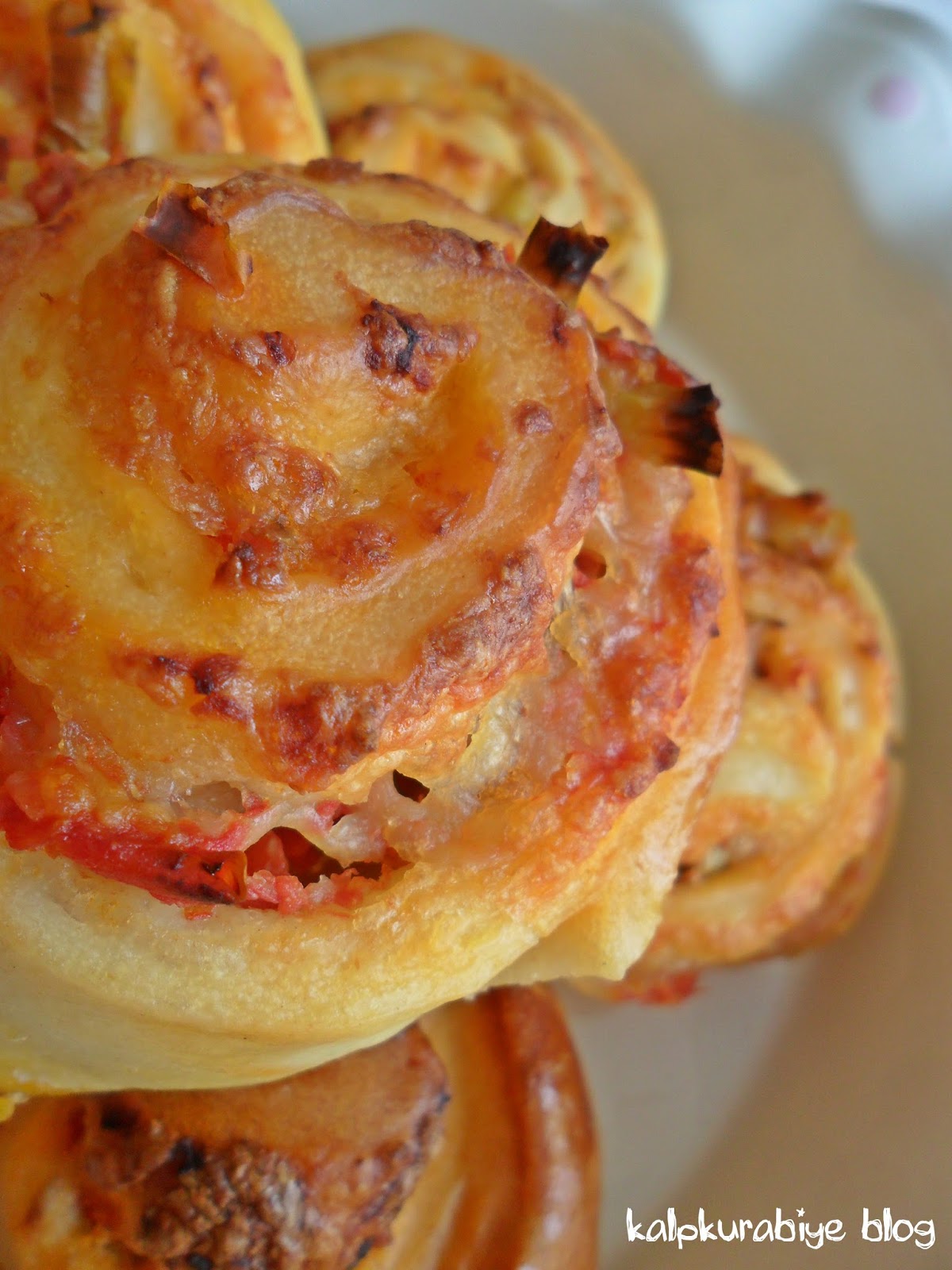 kalpkurabiye Rulo Pizza Poğaça