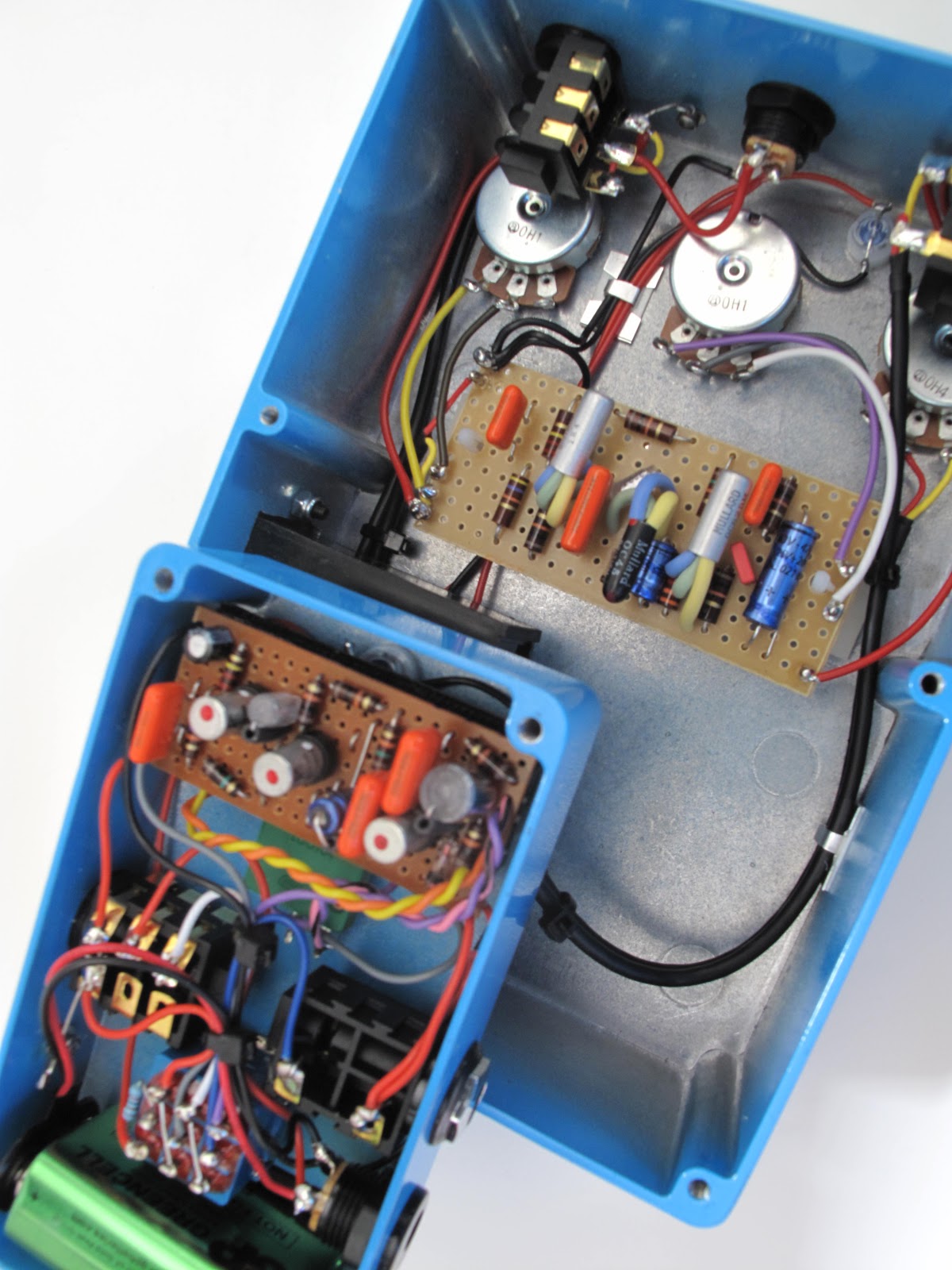 RetroTone Junkie D*A*M Fuzz Sound FS75