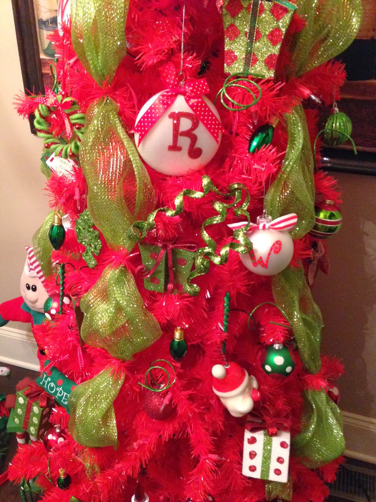 Life in the Barbie Dream House Christmas Tree Reveal Wednesday 3!