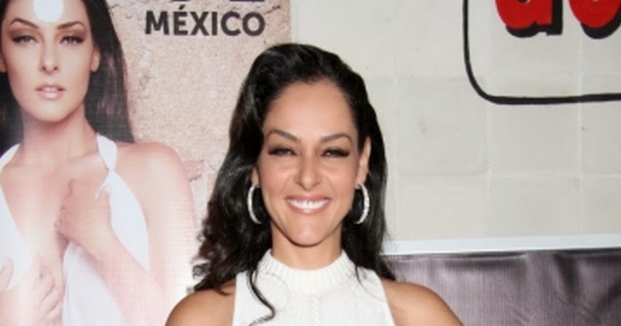 Andrea Garcia Presentacion Revista Playboy Upskirt x33 MQ | FamosasMex