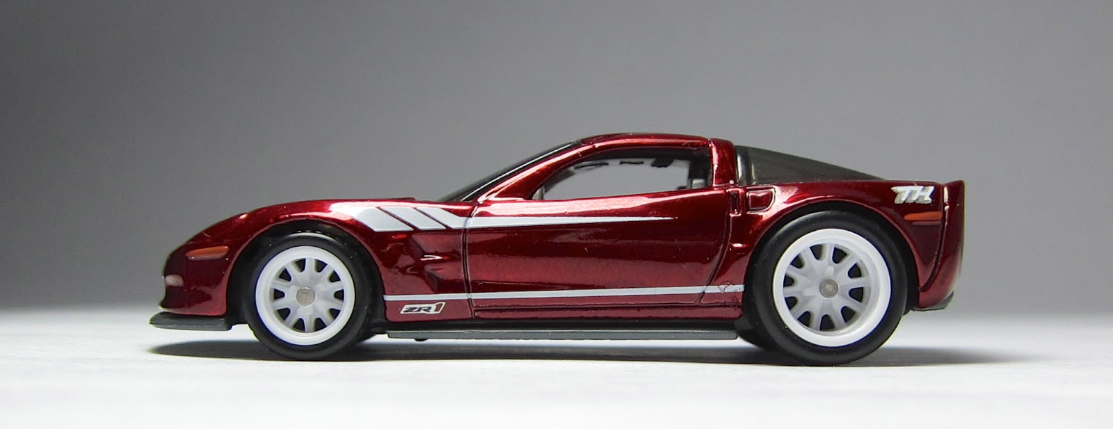 hot wheels super treasure hunt corvette