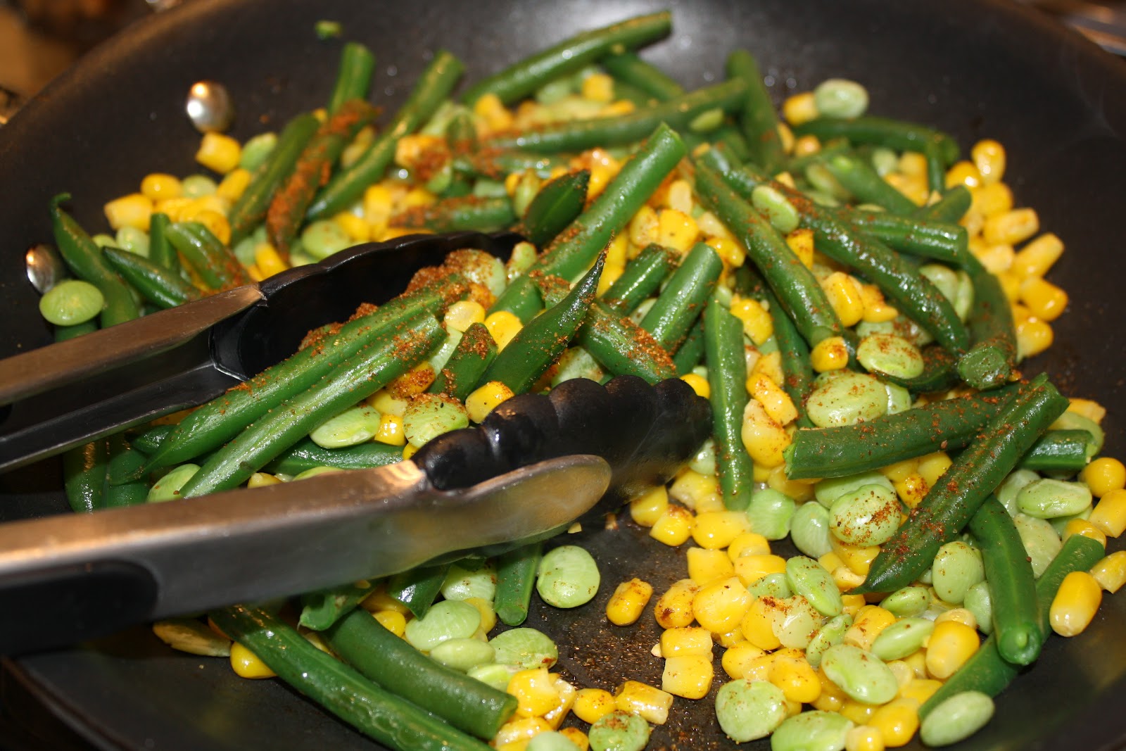 Hot Dinner Happy Home Succotash with Green Beans