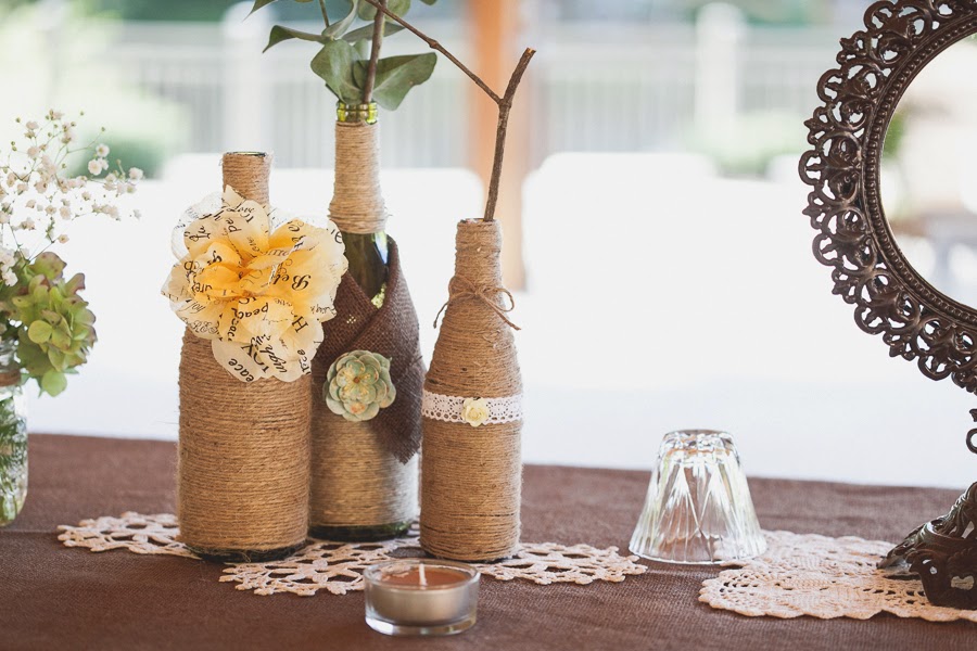 11 Wedding Centerpieces from Glass Bottles Do it yourself ideas and