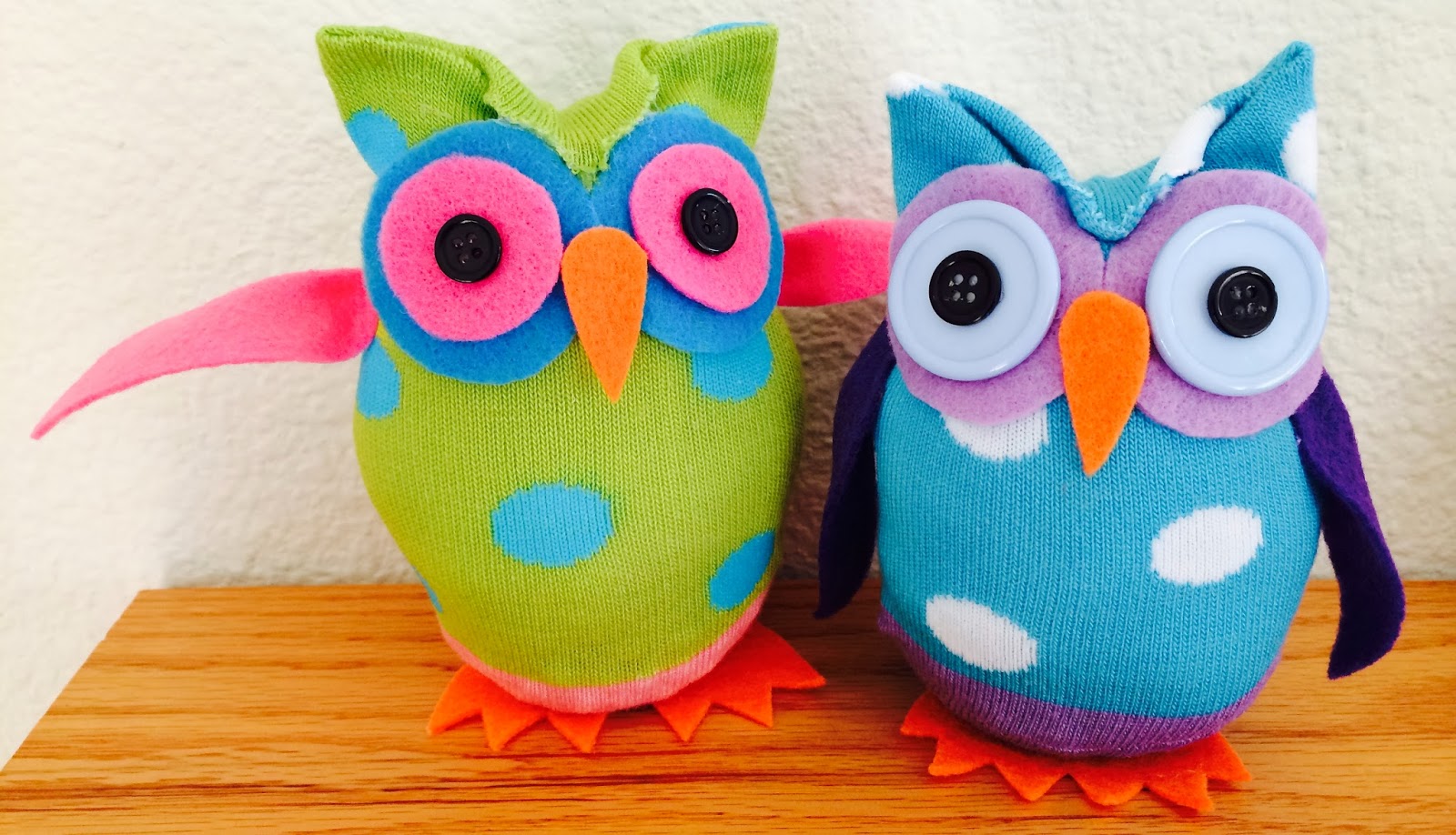 kathy 39 s angelnik designs art project ideas no sew sock owls christmas socks at target