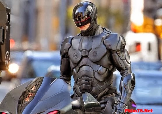 http://2.bp.blogspot.com/-HA2YrBNsLHw/U3Cw0-cdWkI/AAAAAAAABSo/j_Ljnzcir14/s1600/xemphimso_robocop-2-behind-the-scenes-joel-kinnaman-01.jpg