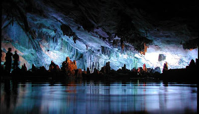 Gua Warna Warni Dengan Batuan Unik The Reed Flute Cave