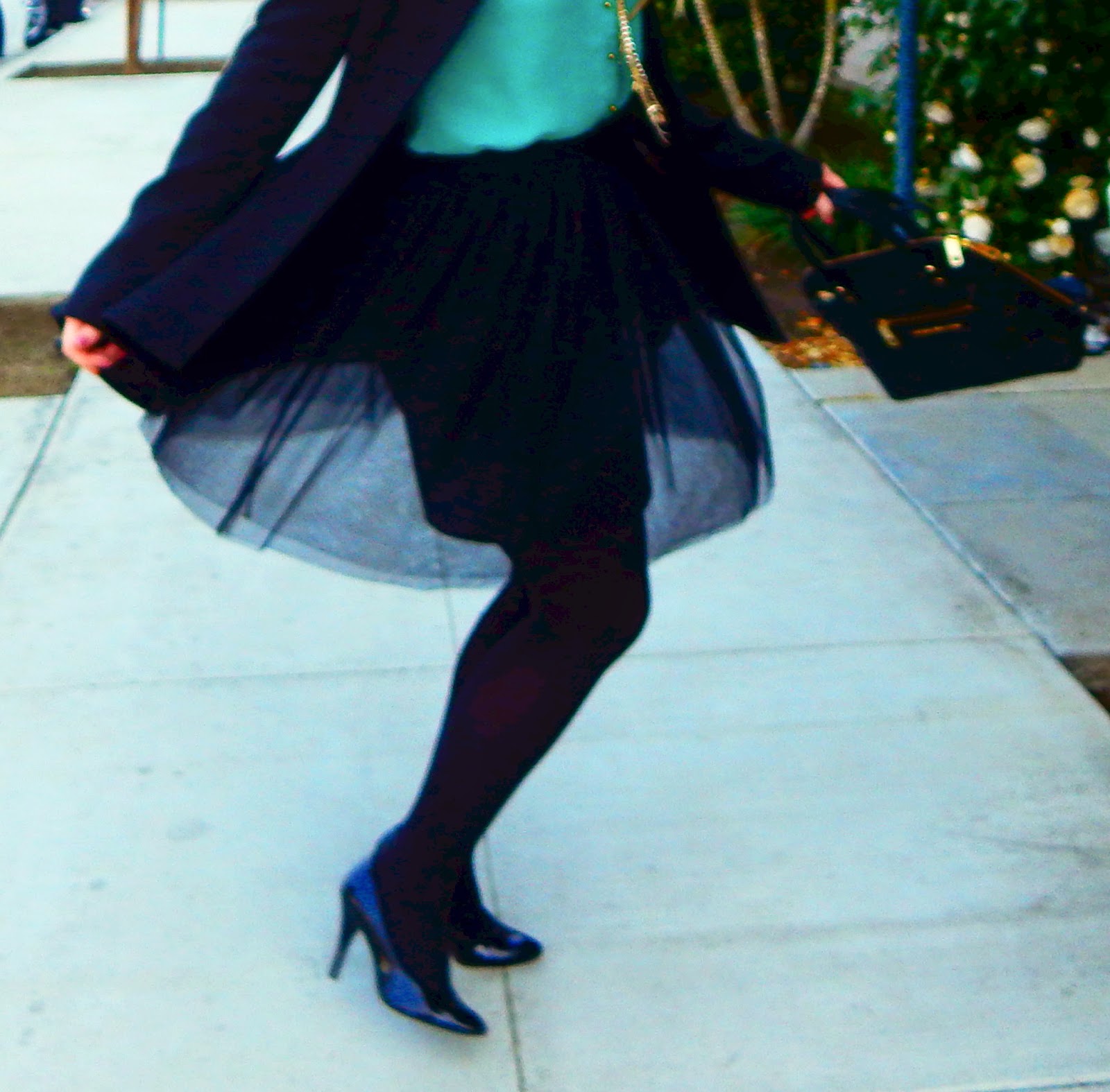 Emerald and Black Work Outfit Idea