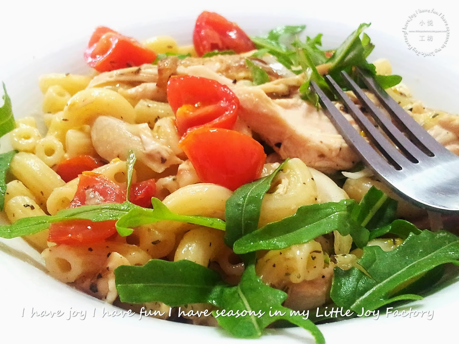 Chicken, Tomato and Mozzarella Pasta Salad