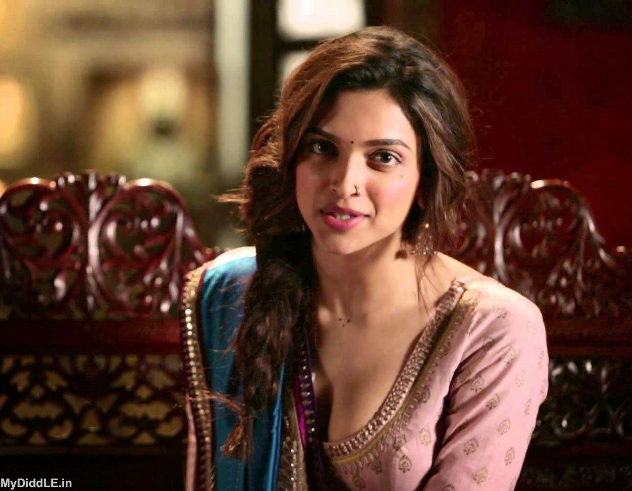 boobs press of deepika padukone free pregnant cumshot