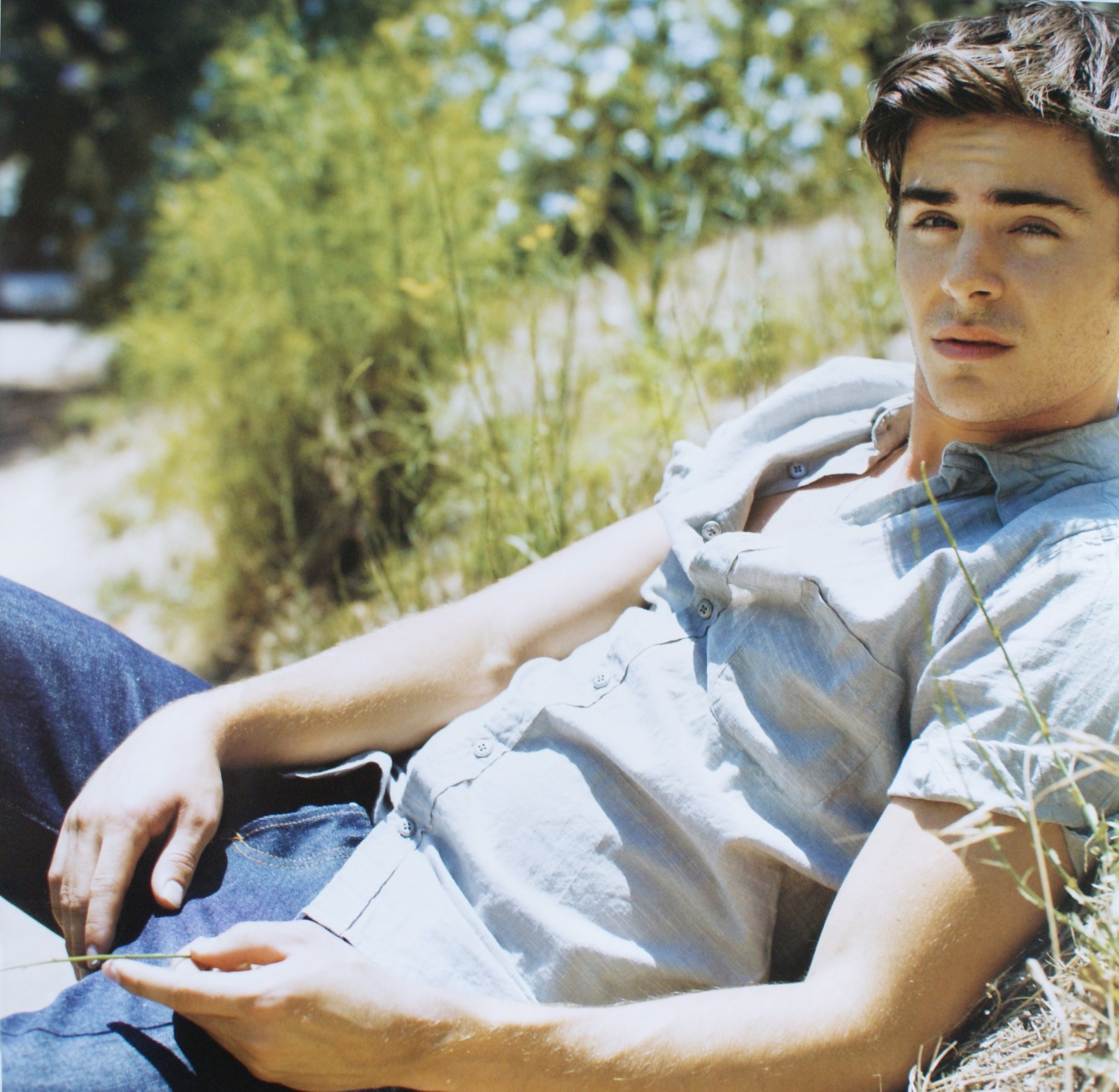 http://2.bp.blogspot.com/-HBT6bhSSVNQ/T2WUGWZeRtI/AAAAAAAAB6c/0ybmjmf3s8A/s1600/Zac-Efron-2010-a.jpg