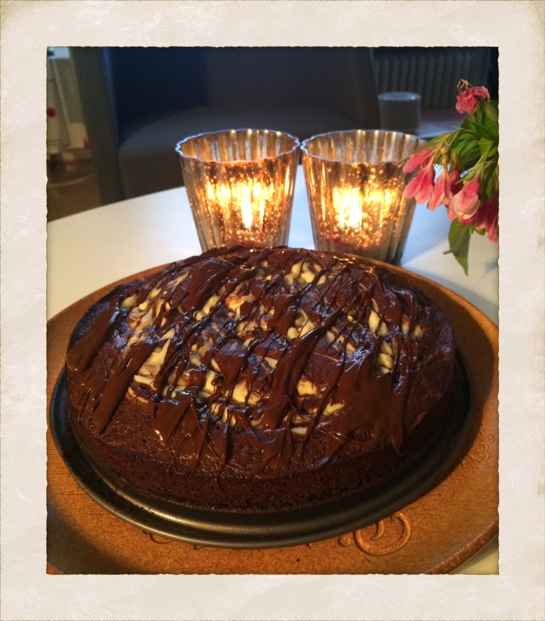 Malin's Diner KLADDKAKA MED PHILADELPHIAOST OCH MÖRK CHOKLAD