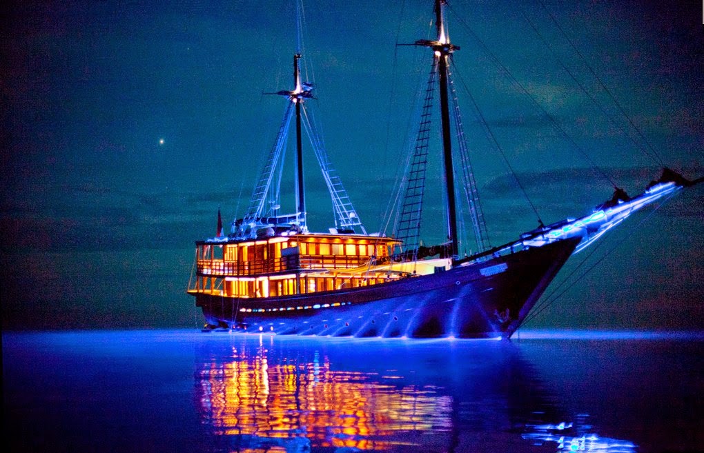 Cerita Kapal - Perahu Layarku: Adat Tradisional Kapal Pinisi