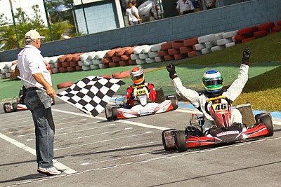 Kart motor 6,5 HP - Picture of Monaco Kart Indoor, Curitiba