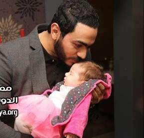 احلي واجمل صور فيس بوك احلي صور حب جامده موت بين الفنان تامر حسنى وبنته تاليه