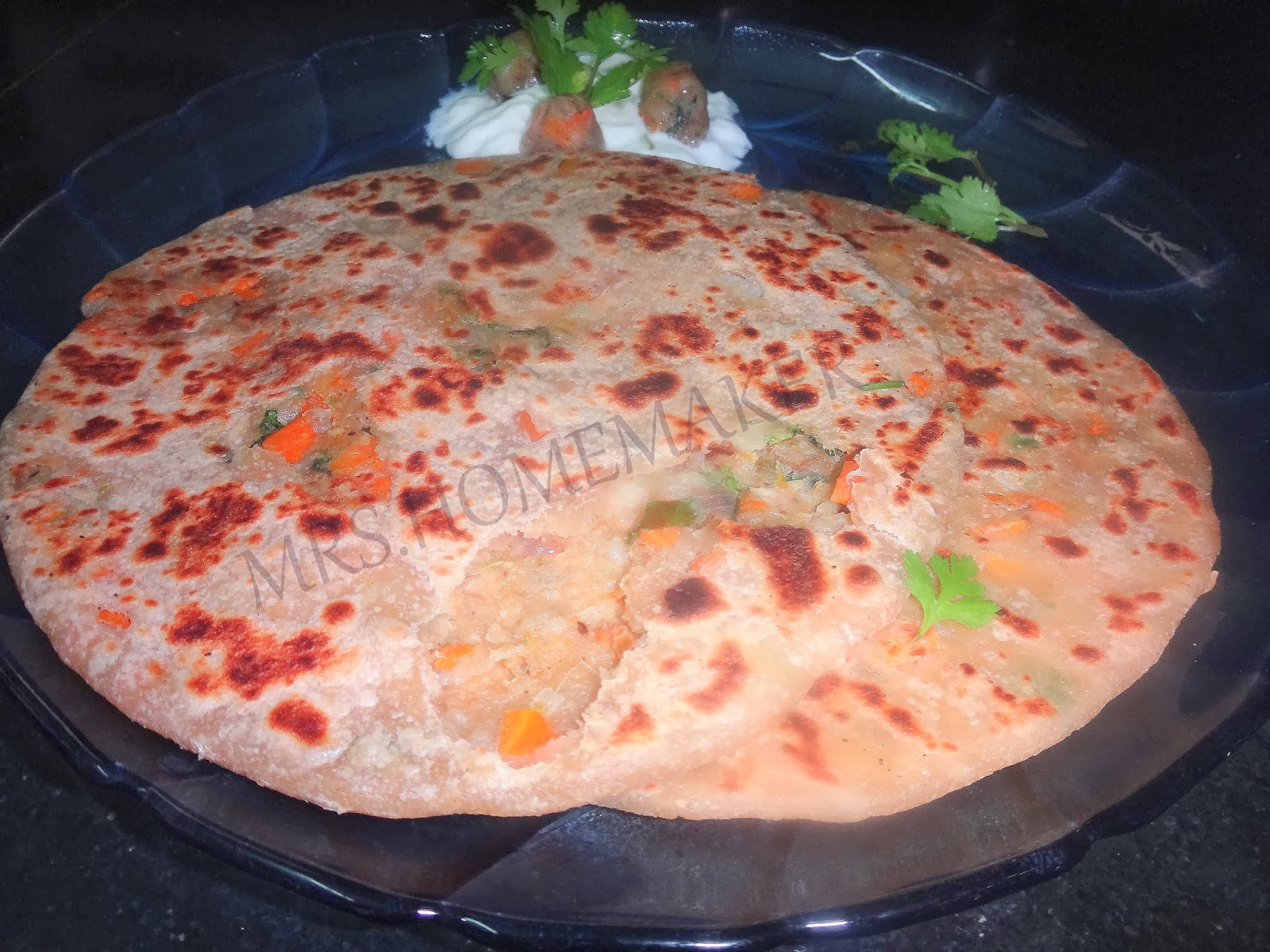 http://welcometotheworldofh4.blogspot.in/2014/01/aloo-carrot-parata.html