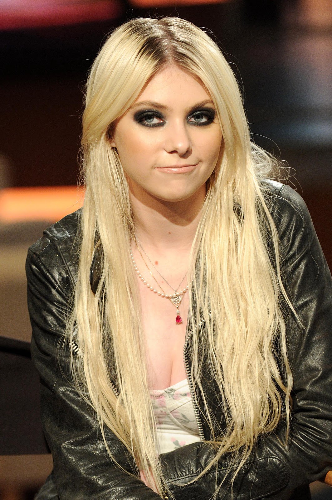 Taylor Momsen Photos Taylor Momsen