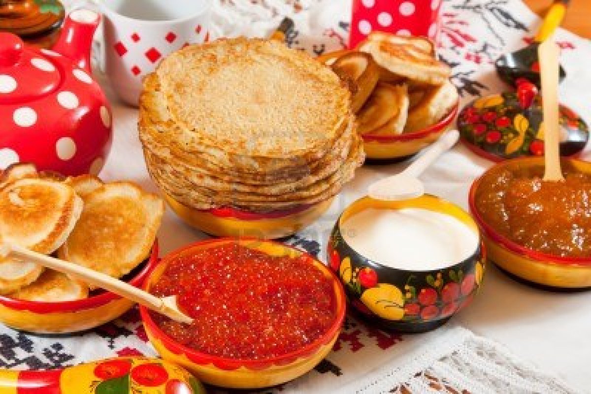 16155889-traditional-russian-pancake-wit