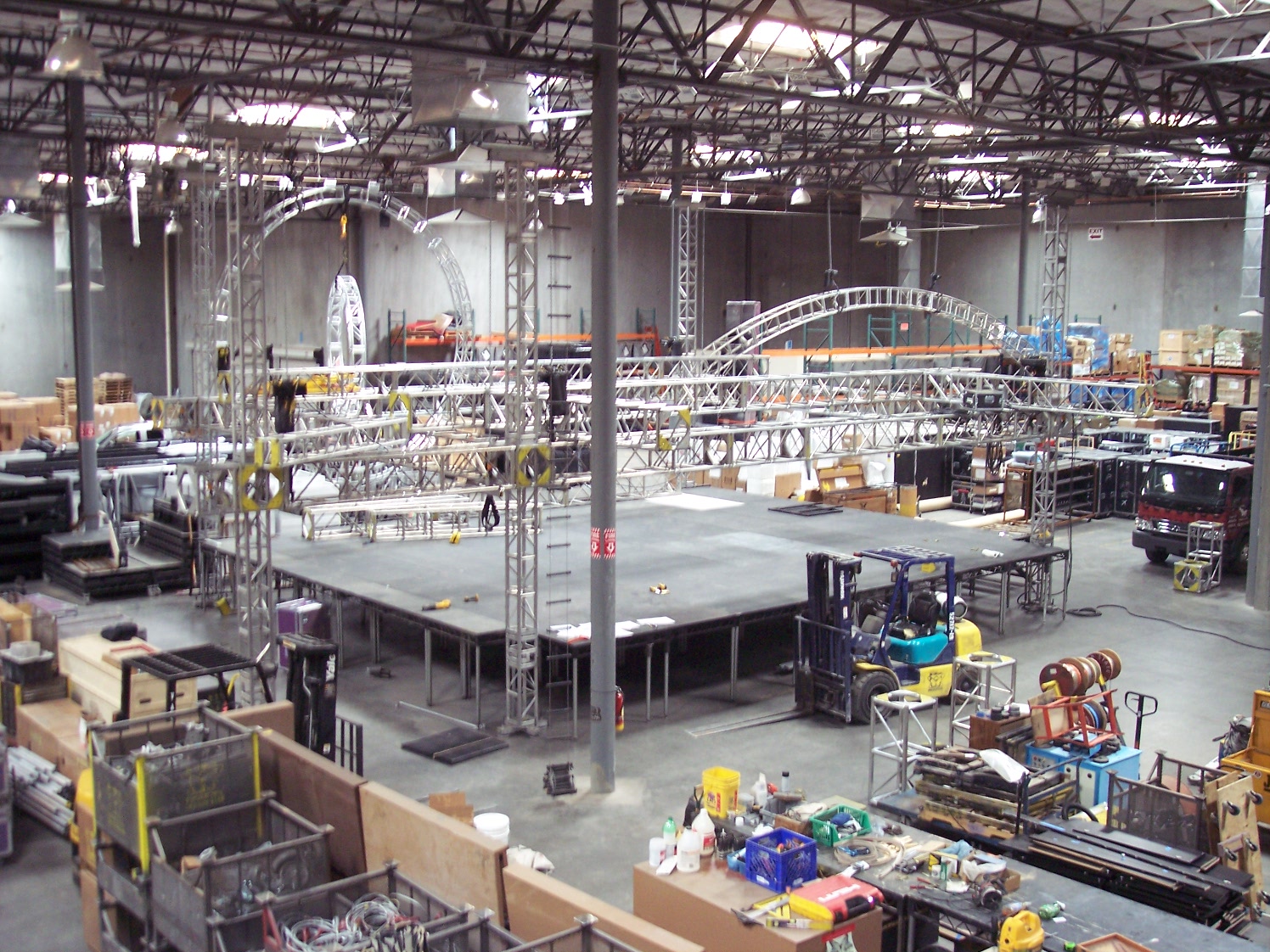 " IHP's PIPELINE POST " INHOUSE PRODUCTION WAREHOUSE SPACE IN USE.