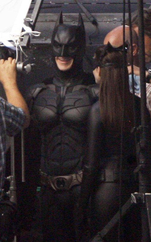 More Pics of Anne Hathaway in Catwoman Costume