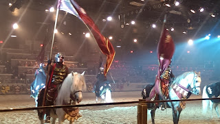 medieval+times+fighting Medieval Times Dinner and Tournament Review