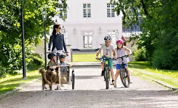 Princess Mary and Prince Frederik, Prince Christians, Princess Isabella, Prince Vincent and Princes Josefine 